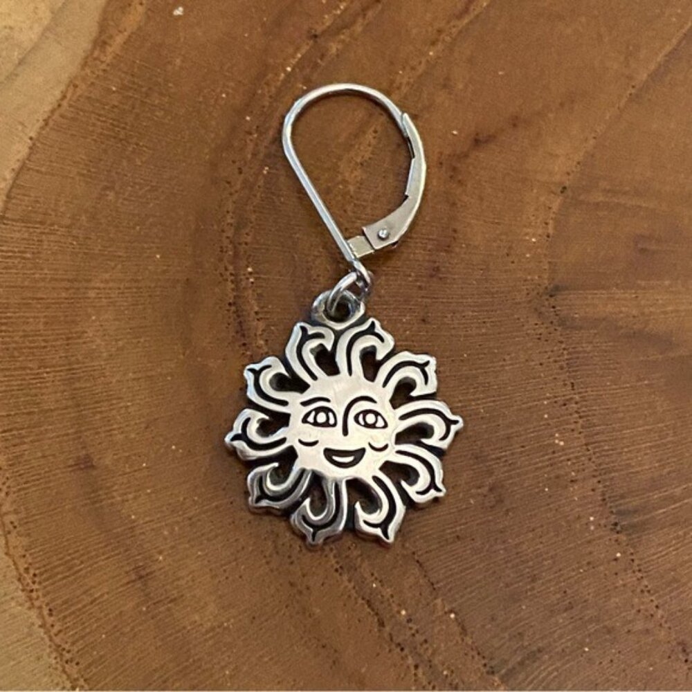 RETIRED James Avery Sunbeam Single Dangle Earring, Sterling Silver ☀️